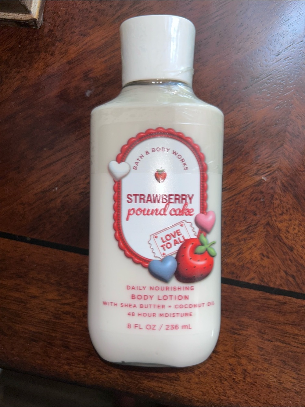 NEW Bath & Body Works Strawberry Pound Cake Daily Nourishing Body Lotion - Cream